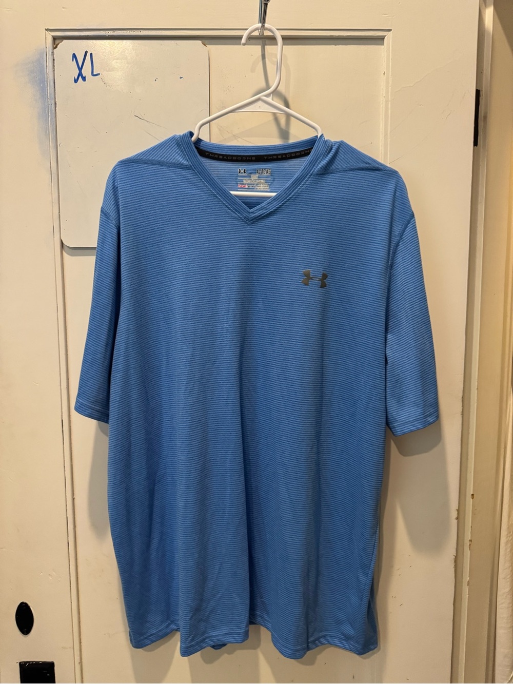 Under Armour Men’s Light Blue V-Neck Short Sleeve Performance Tee
